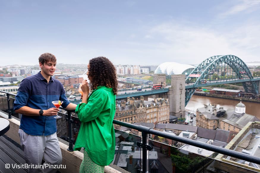 NL-AN-03-25-Blog-Spring-Newcastle-Above-Bar-875x582