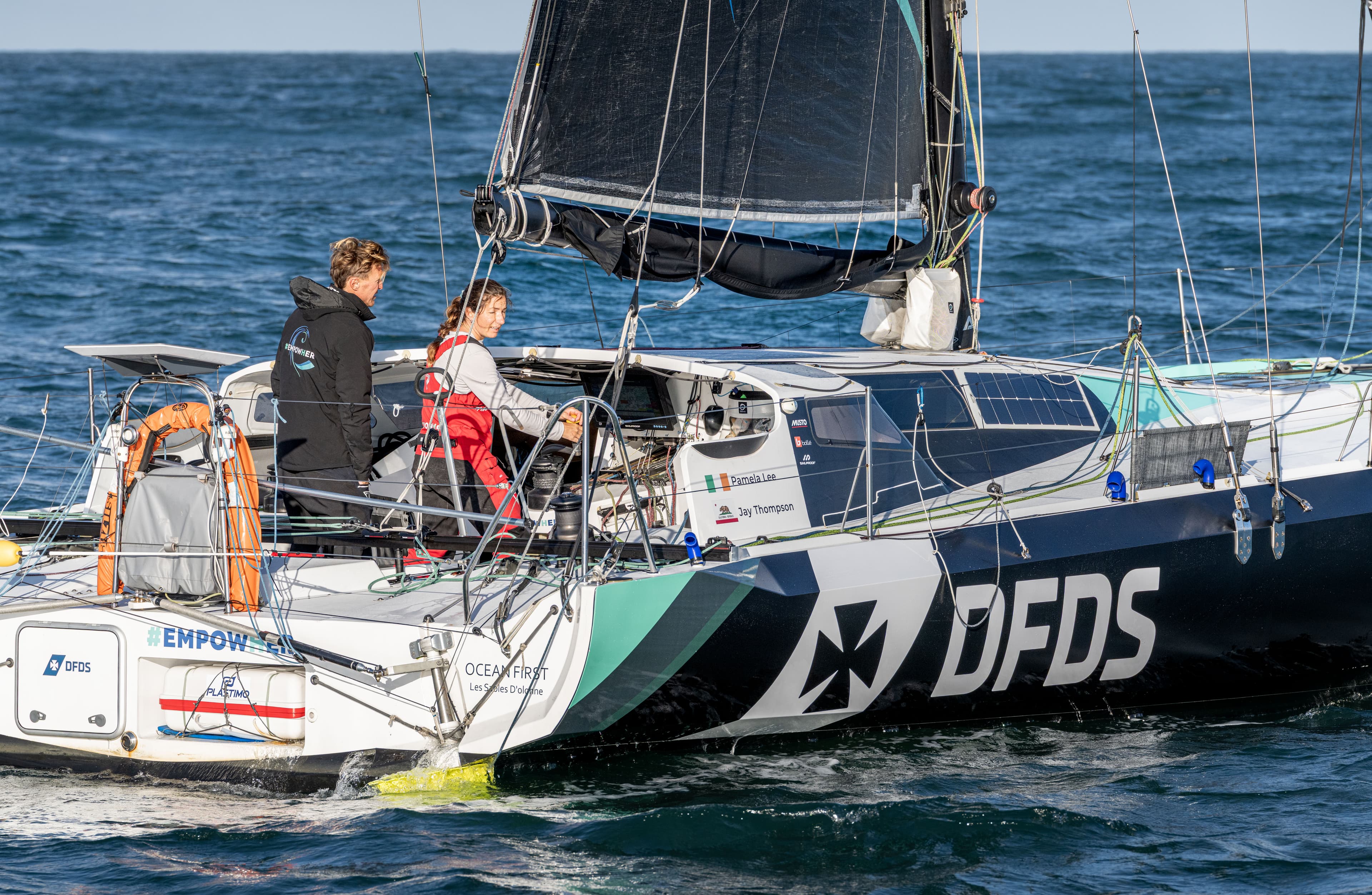 Pamela Lee vs DFDS Hero