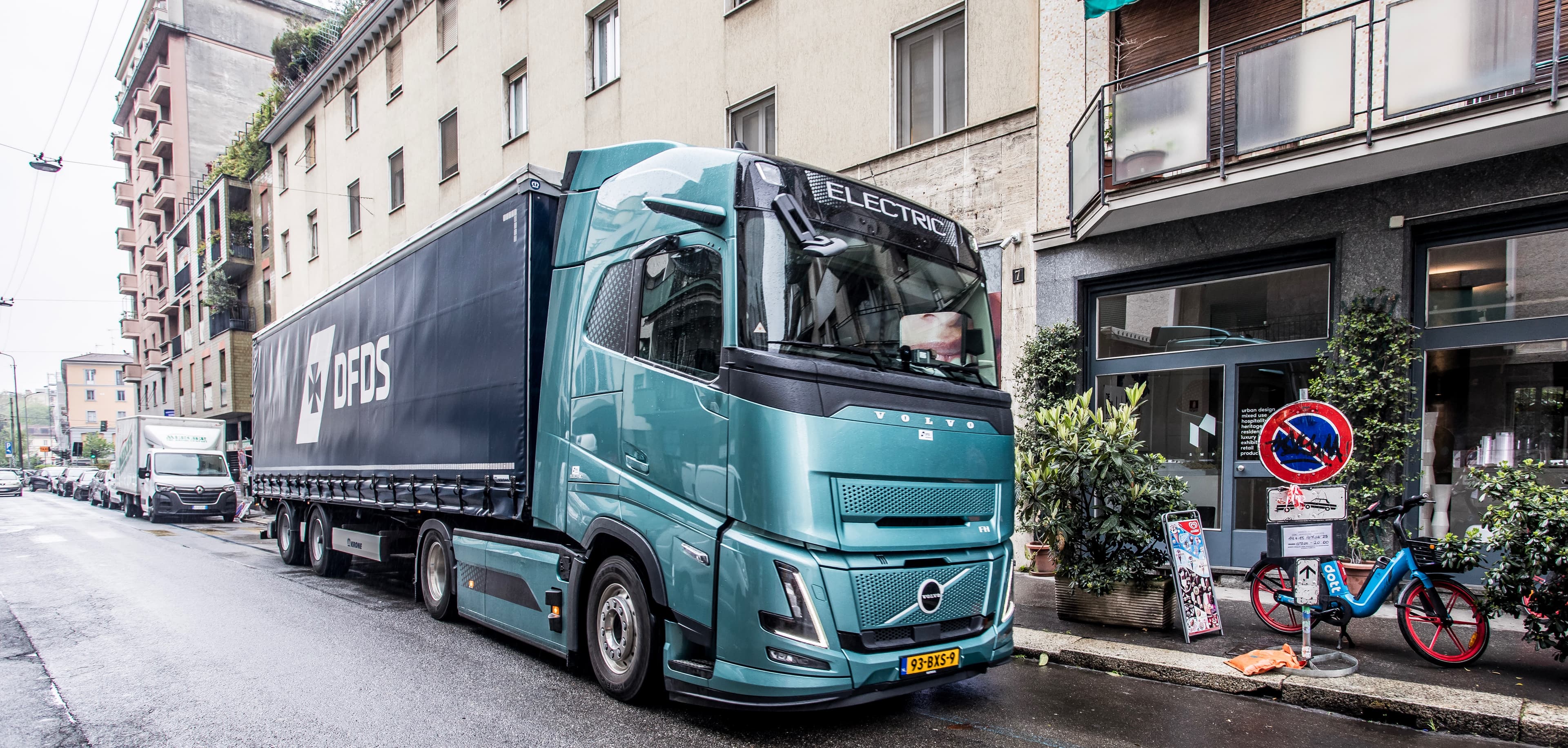 Truck in Milan, Volvo, eTruck